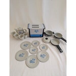 Ohio Art Play Pfaltzgraff Yorktowne Toy Tea Set Toaster Pots Pans Tin 17pc